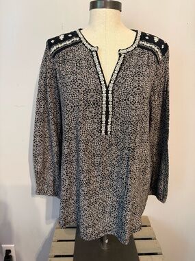 Lucky Brand Black and Gray Patterned Blouse